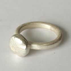 R1232. Zilveren ring  